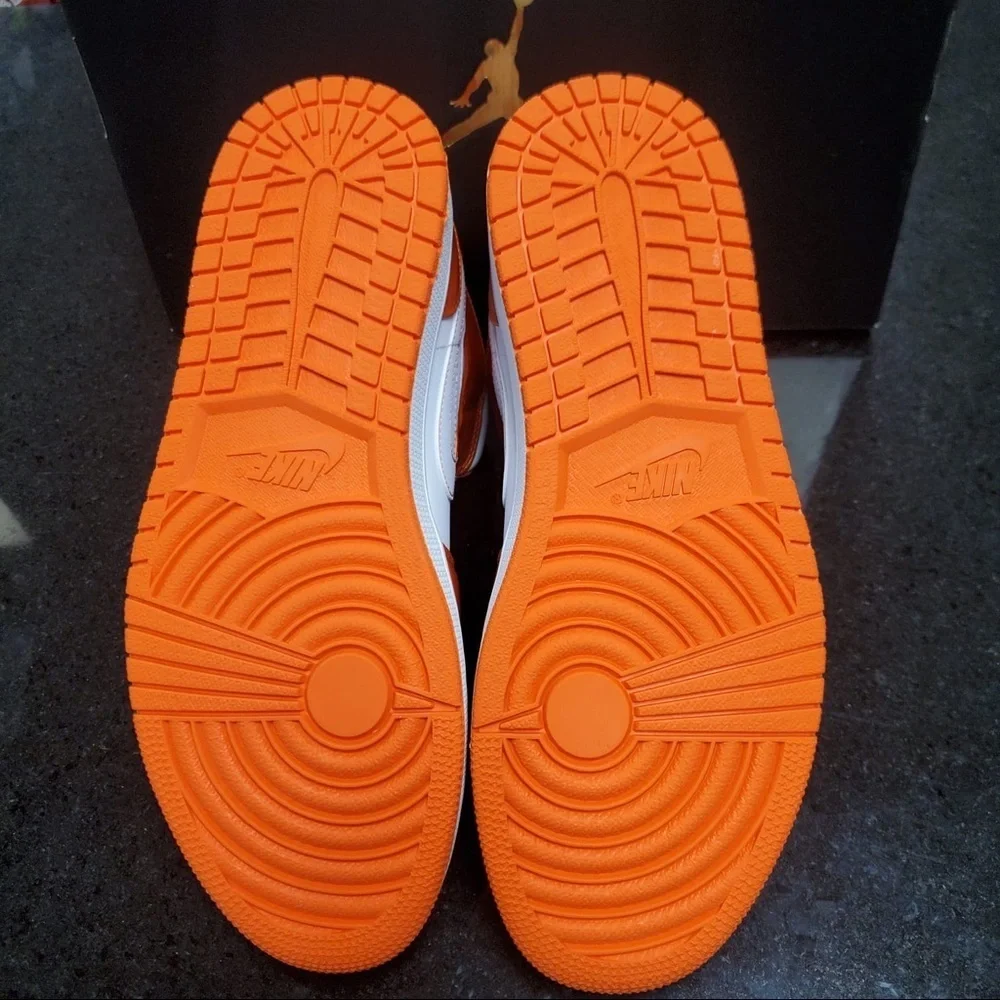 Sz Various The Air Jordan 1 Mid Is Coming In “Metallic Orange”